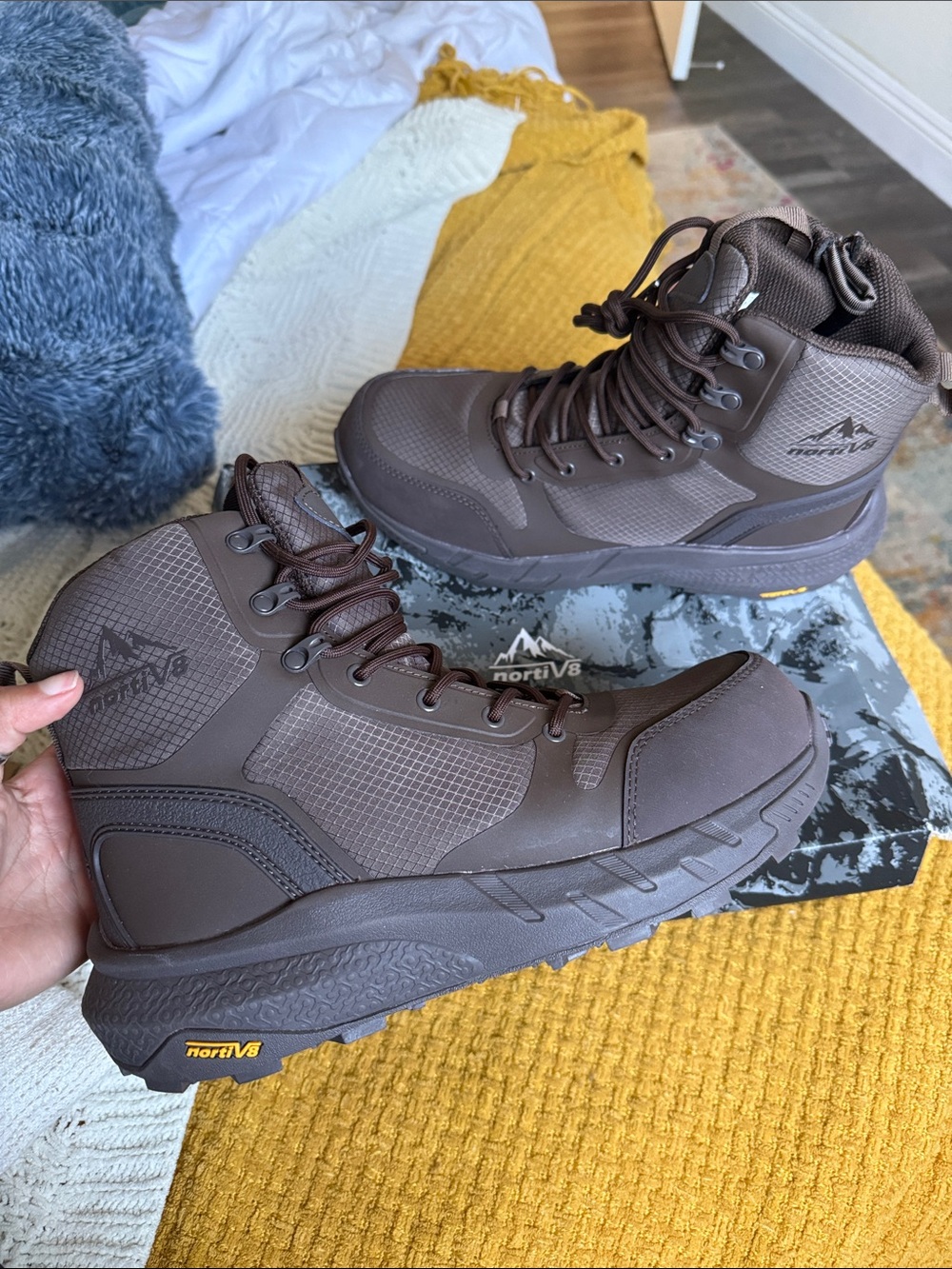 Men Hiking boots